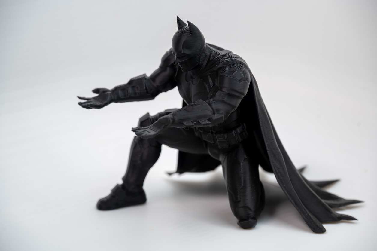 Side view of bat inspired pen holder showing cape details