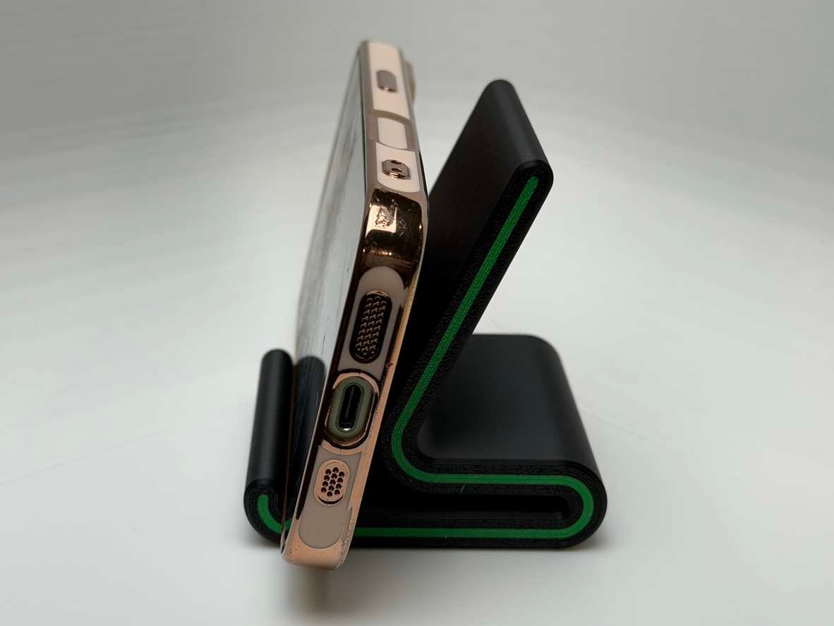 3D printed phone stand – Green Streak PLA Desk Dock