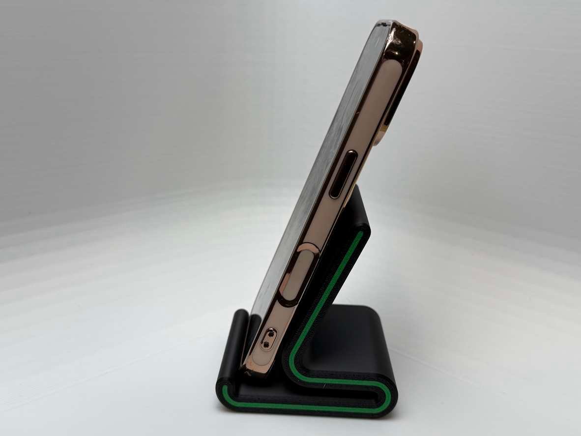3D printed phone stand – Green Streak PLA Desk Dock